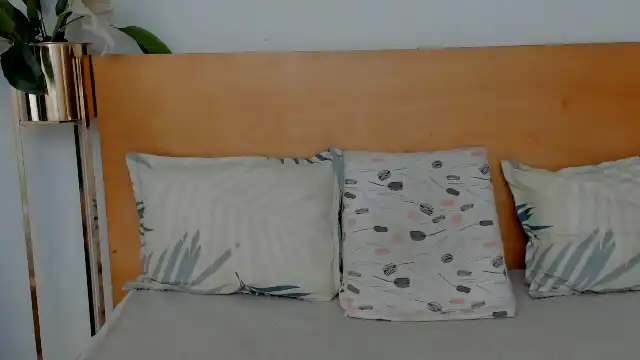 Lucia-saanvi – Flirt4free Live Sex Cam Recording – 2025-01-23 10:37:34