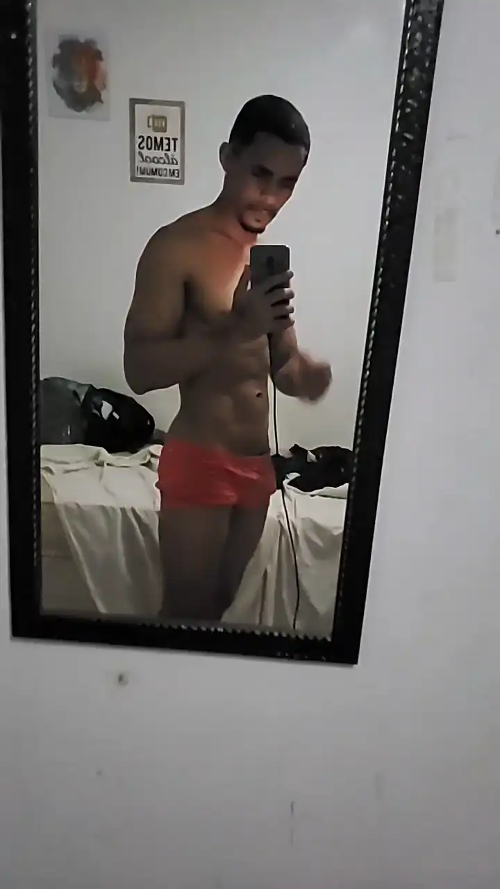 Heteropunha – Cam4 Live Sex Cam Recording – 2025-06-26 08:31:53