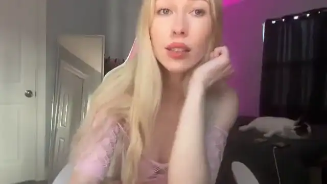 Stellarose – Myfreecams Live Sex Cam Recording – 2025-11-10 09:46:27