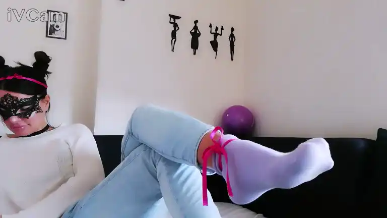 Airhosstesella – Streamate Live Sex Cam Recording – 2025-03-25 23:25:07