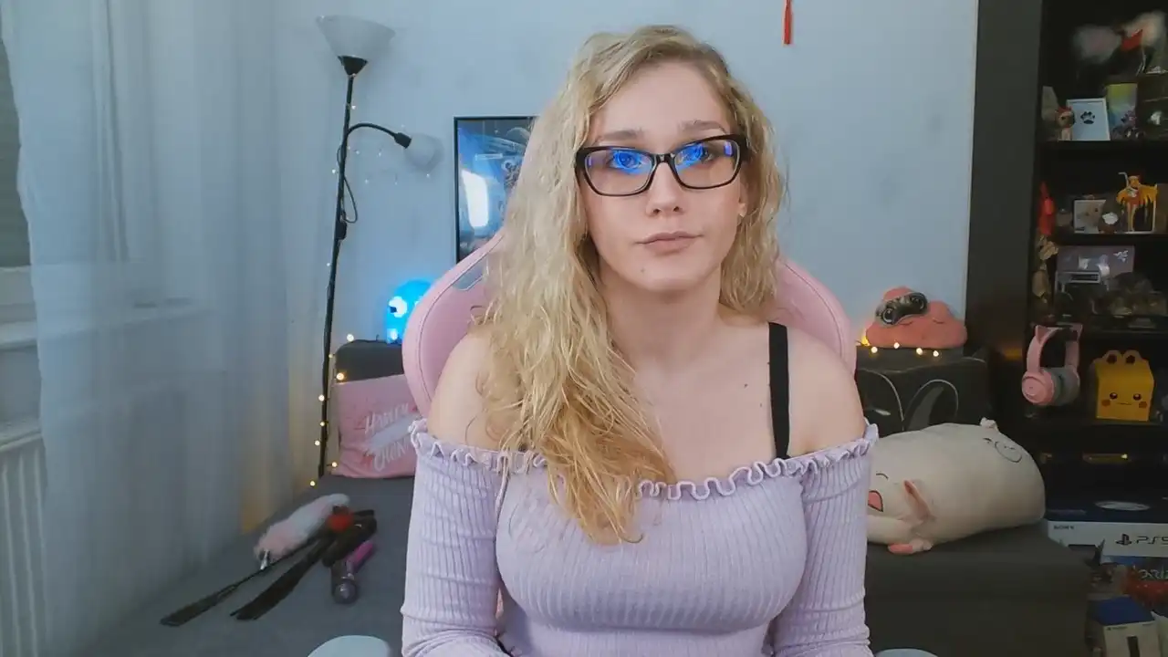 Lunanicole – Cam4 Live Sex Cam Recording – 2025-03-20 19:10:35