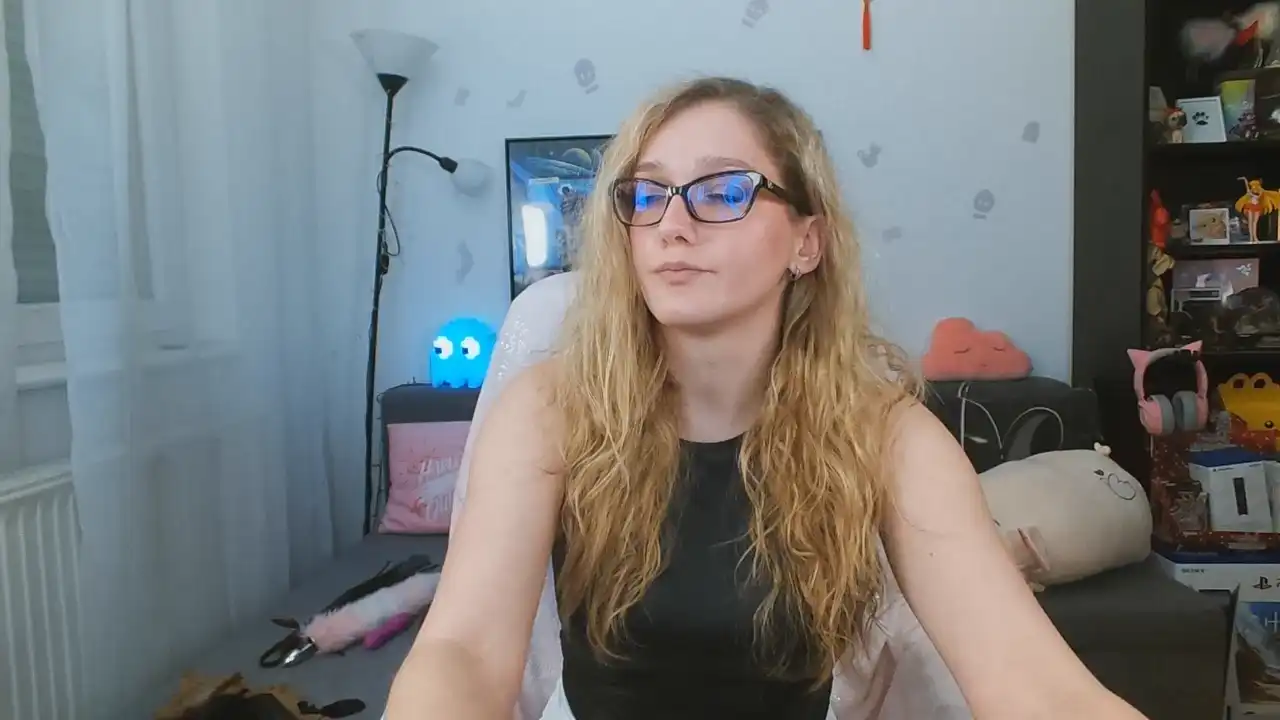 Lunanicole – Cam4 Live Sex Cam Recording – 2025-07-10 16:05:11