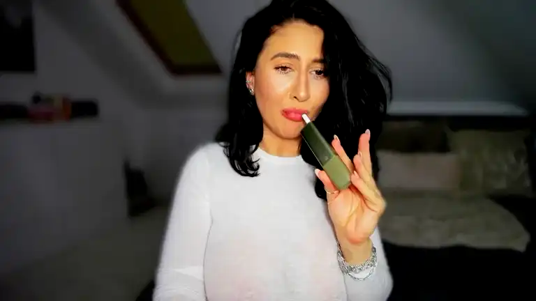 Ambelle – Streamate Live Sex Cam Recording – 2026-06-21 08:44:01