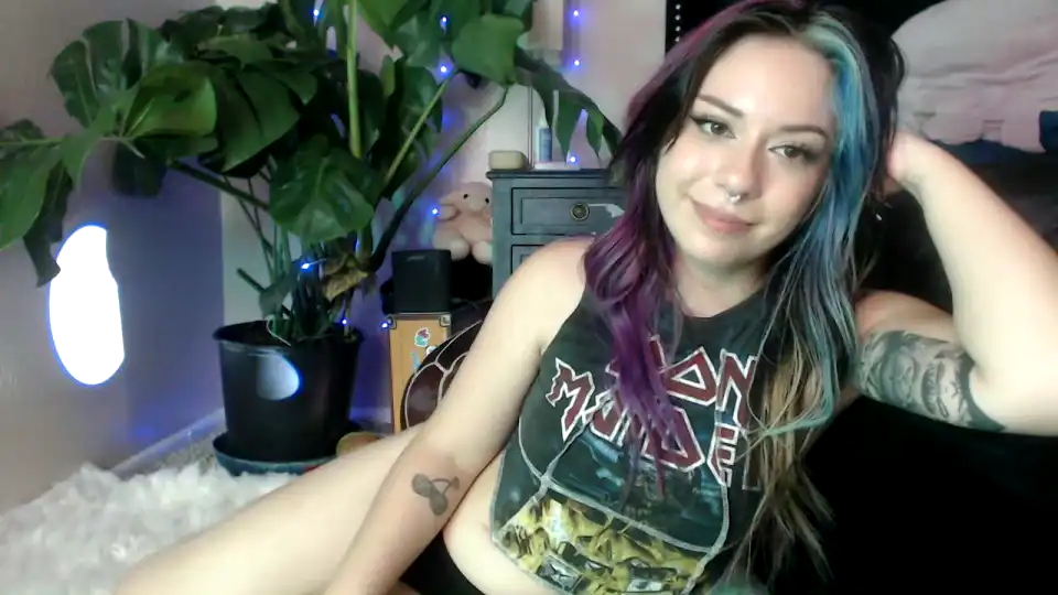 Gorexchid – Stripchat Live Sex Cam Recording – 2025-05-13 05:33:50