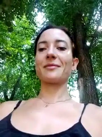 Bellajulls – Xlovecam Live Sex Cam Recording – 2025-03-18 04:32:45