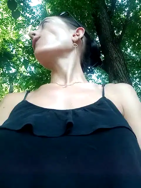 Bellajulls – Xlovecam Live Sex Cam Recording – 2025-03-04 16:55:36