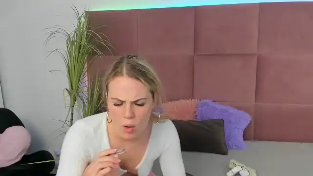 Hailey-and-natali – Flirt4free Live Sex Cam Recording – 2025-09-24 02:53:37