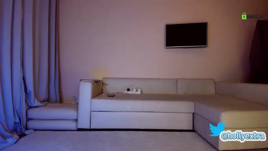 Hollyextra – Chaturbate Live Sex Cam Recording – 2025-09-29 23:08:07