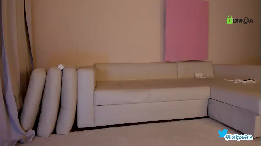Hollyextra – Chaturbate Live Sex Cam Recording – 2026-07-19 04:34:54