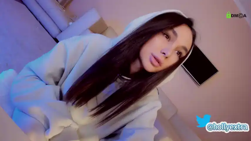 Hollyextra – Chaturbate Live Sex Cam Recording – 2025-02-26 18:24:27
