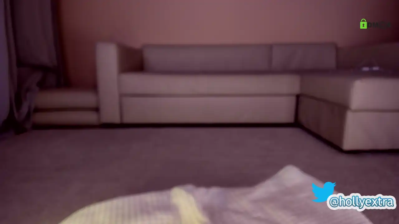 Hollyextra – Chaturbate Live Sex Cam Recording – 2026-01-03 12:12:31