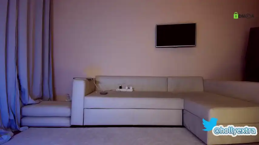 Hollyextra – Chaturbate Live Sex Cam Recording – 2026-01-09 12:44:52