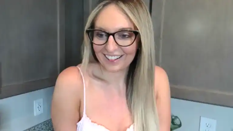 Alisonhomealone – Streamate Live Sex Cam Recording – 2025-06-21 06:38:21