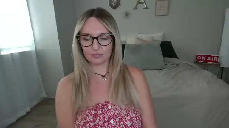 Alisonhomealone – Streamate Live Sex Cam Recording – 2025-06-22 15:48:54