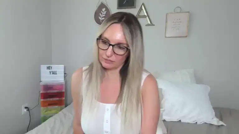 Alisonhomealone – Streamate Live Sex Cam Recording – 2026-01-22 20:15:00