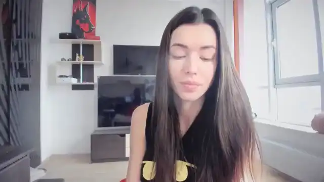 Laurensaenz – Myfreecams Live Sex Cam Recording – 2025-04-11 06:22:55