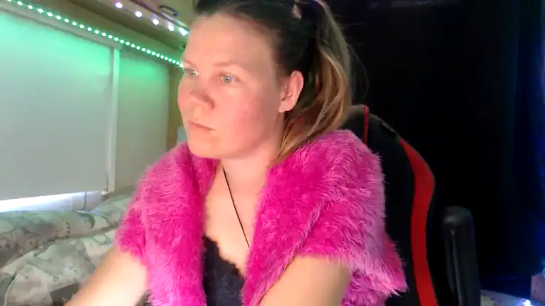 Missmdf – Streamate Live Sex Cam Recording – 2025-03-06 11:44:56