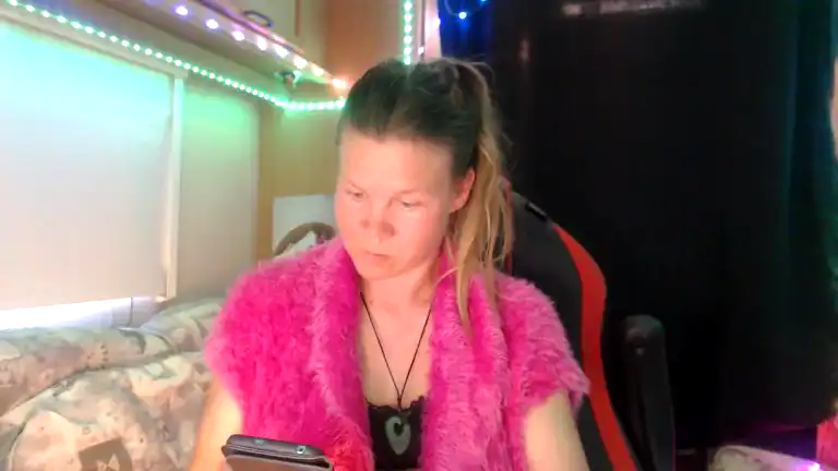 Missmdf – Streamate Live Sex Cam Recording – 2025-06-12 20:37:16