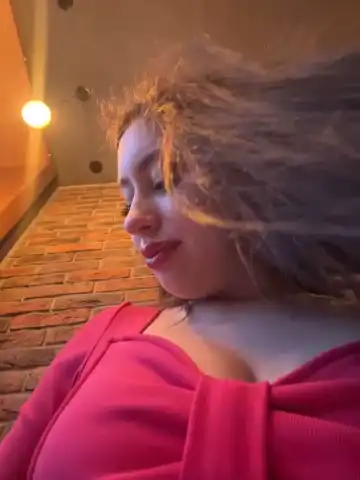 Andreamood – Stripchat Live Sex Cam Recording – 2025-02-18 20:04:36