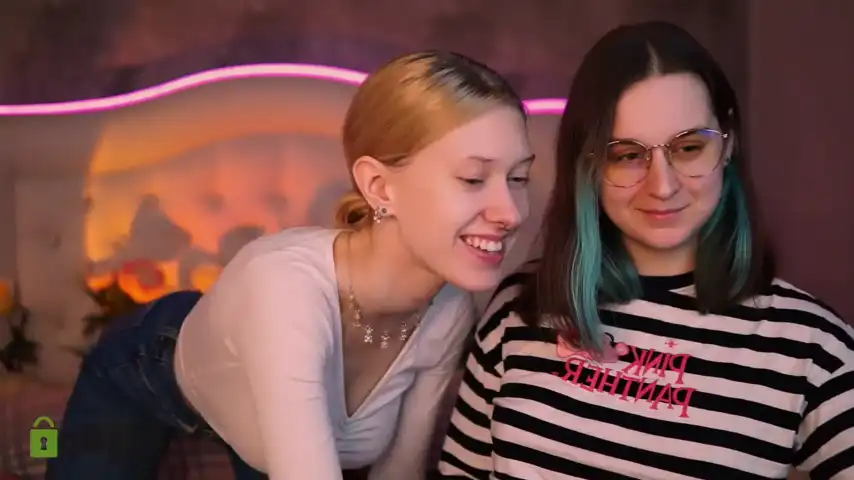 Littleferalberry – Stripchat Live Sex Cam Recording – 2026-04-22 00:16:25