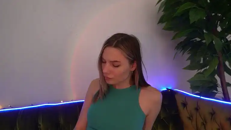 Icedanielles – Streamate Live Sex Cam Recording – 2025-11-25 04:38:53