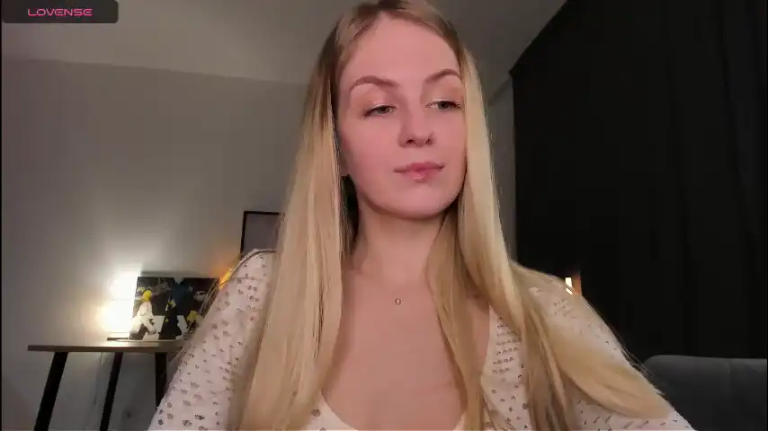 Alice_dias – Chaturbate Live Sex Cam Recording – 2025-08-14 04:02:59