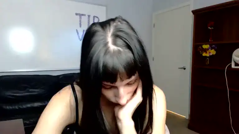 Lunalulu – Streamate Live Sex Cam Recording – 2025-03-26 08:04:42