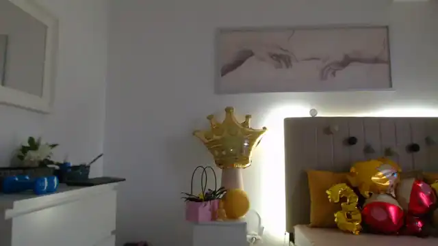 Toxictinaaa – Myfreecams Live Sex Cam Recording – 2025-04-18 10:20:35