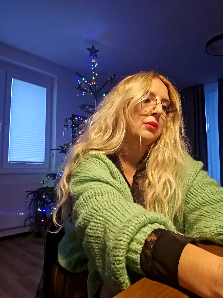Mariarichi_ – Stripchat Live Sex Cam Recording – 2025-02-07 21:45:20