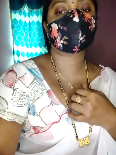 Vani-09 – Stripchat Live Sex Cam Recording – 2025-10-17 13:42:34