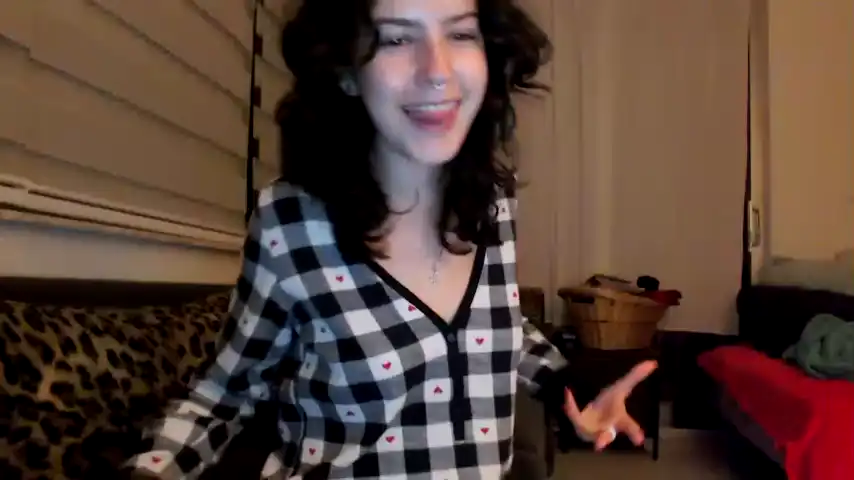 Frenchava – Chaturbate Live Sex Cam Recording – 2025-03-05 16:15:34