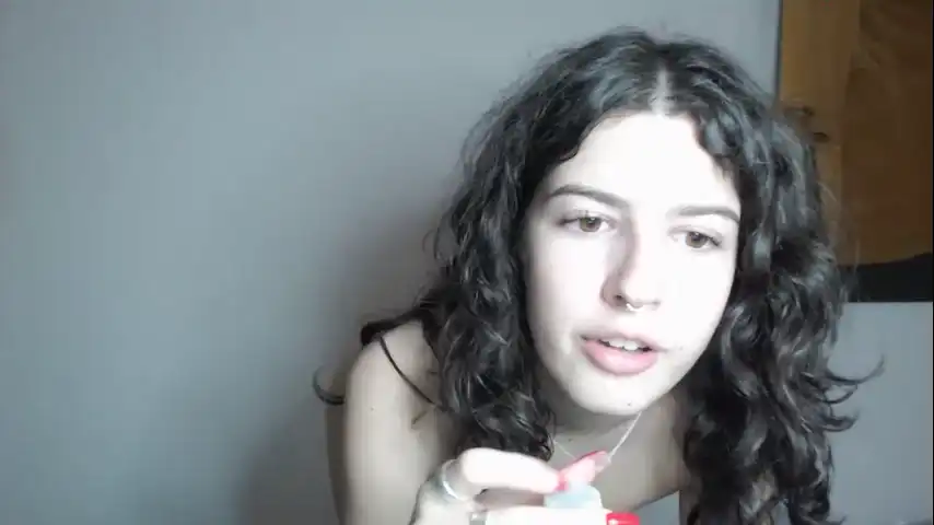 Frenchava – Chaturbate Live Sex Cam Recording – 2025-10-09 13:39:41