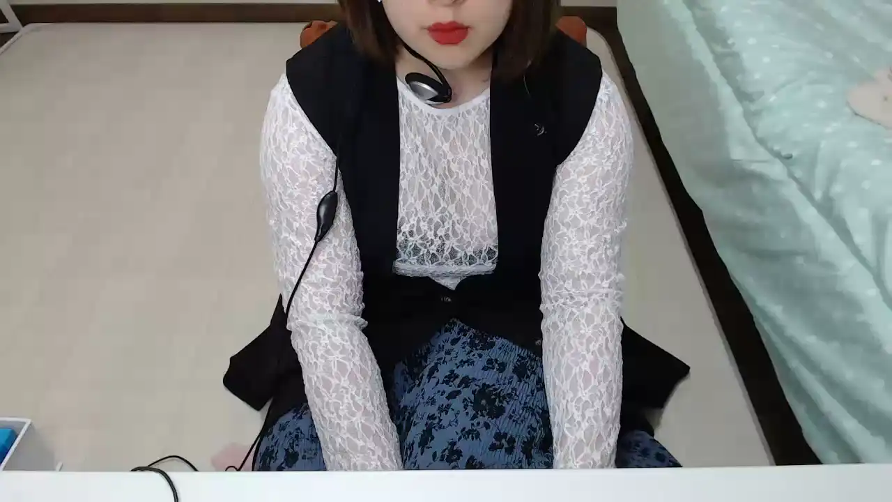Nanasest – Sakuralive Live Sex Cam Recording – 2025-12-18 03:08:11