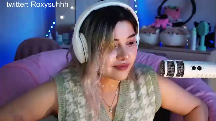 Roxysuh – Chaturbate Live Sex Cam Recording – 2026-01-15 05:33:17