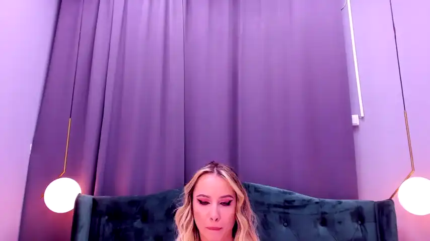 Emillybronte – Stripchat Live Sex Cam Recording – 2026-06-13 16:04:17