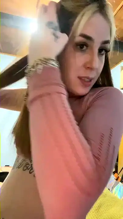 Miadoll2 – Amateur.tv Live Sex Cam Recording – 2025-12-25 02:11:32