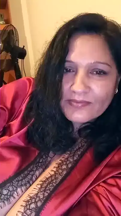 Ladycurvy – Amateur.tv Live Sex Cam Recording – 2025-11-05 08:32:34