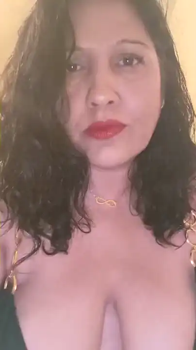 Ladycurvy – Amateur.tv Live Sex Cam Recording – 2025-01-01 18:17:26