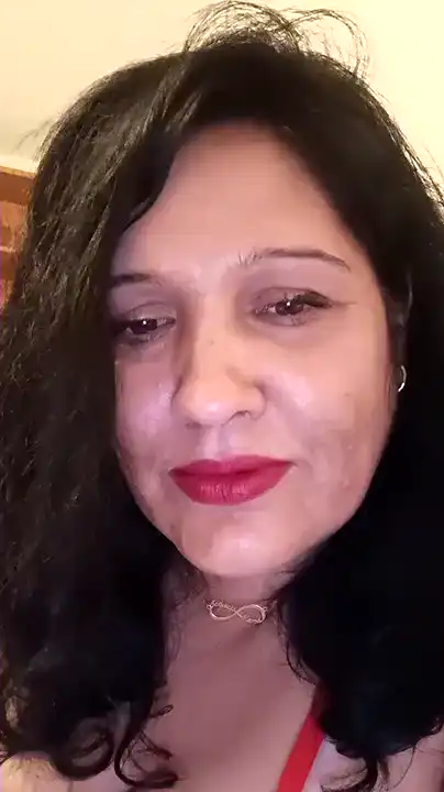 Ladycurvy – Amateur.tv Live Sex Cam Recording – 2025-04-05 20:37:12