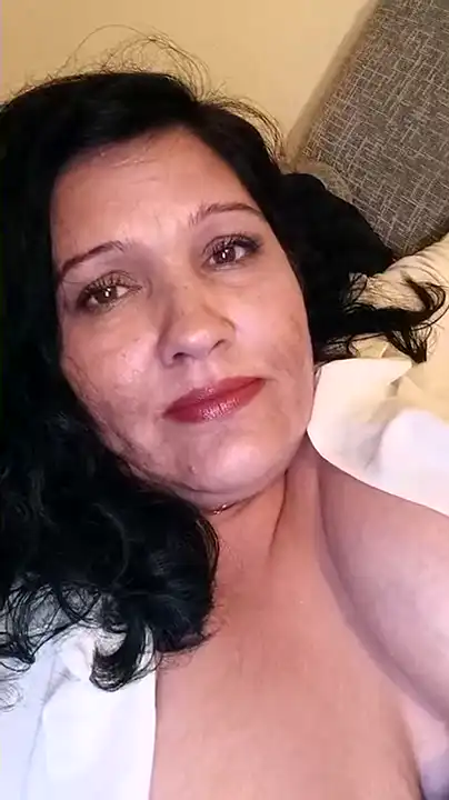 Ladycurvy – Amateur.tv Live Sex Cam Recording – 2026-02-10 23:24:00
