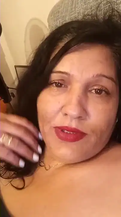 Ladycurvy – Amateur.tv Live Sex Cam Recording – 2026-04-29 05:49:39