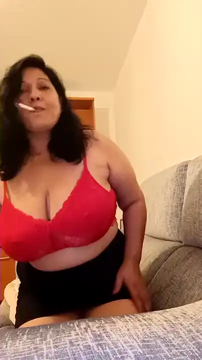 Ladycurvy – Amateur.tv Live Sex Cam Recording – 2025-04-24 09:57:10
