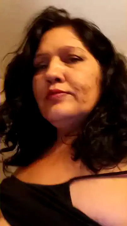 Ladycurvy – Amateur.tv Live Sex Cam Recording – 2026-04-11 03:20:08