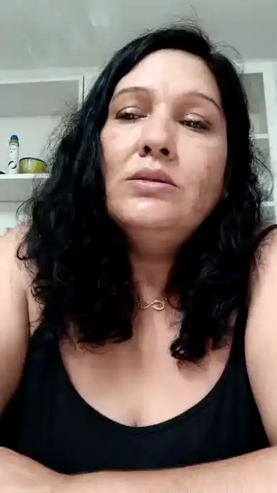 Ladycurvy – Amateur.tv Live Sex Cam Recording – 2025-02-01 12:04:34