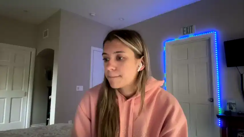Ameliarustova – Chaturbate Live Sex Cam Recording – 2026-03-20 18:39:31
