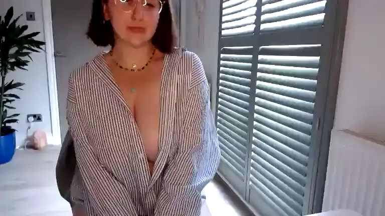 Sweetsofiauk – Streamate Live Sex Cam Recording – 2025-07-22 18:11:17