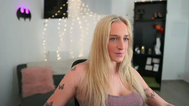 Nicoletteshea – Myfreecams Live Sex Cam Recording – 2025-07-18 10:08:37