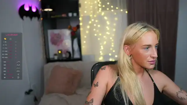 Nicoletteshea – Myfreecams Live Sex Cam Recording – 2026-06-06 01:17:50