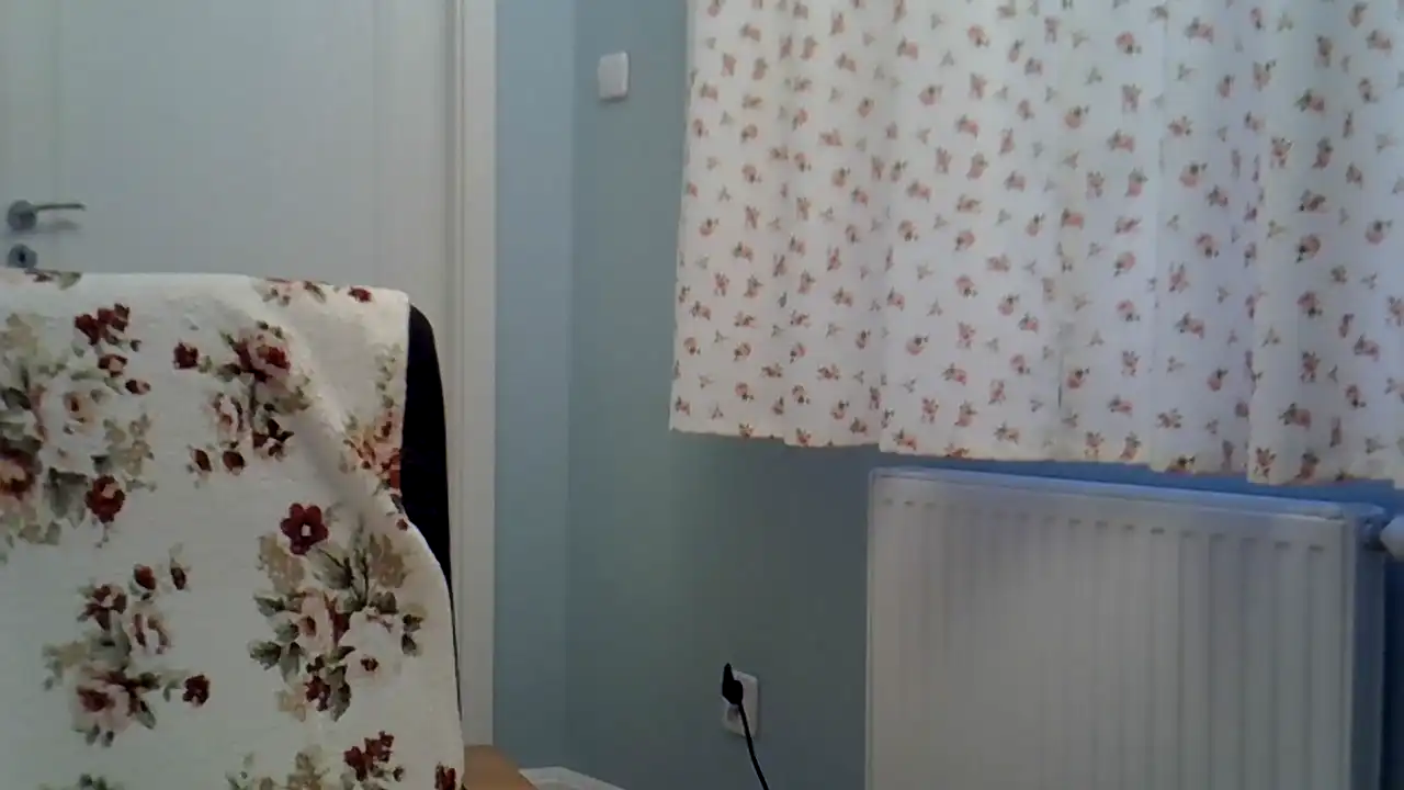 Motylecczek_ – Showup Live Sex Cam Recording – 2025-04-24 23:39:04