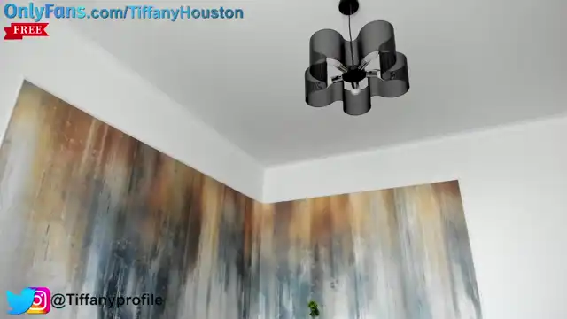 Tiffany_h – Myfreecams Live Sex Cam Recording – 2026-05-04 20:36:58
